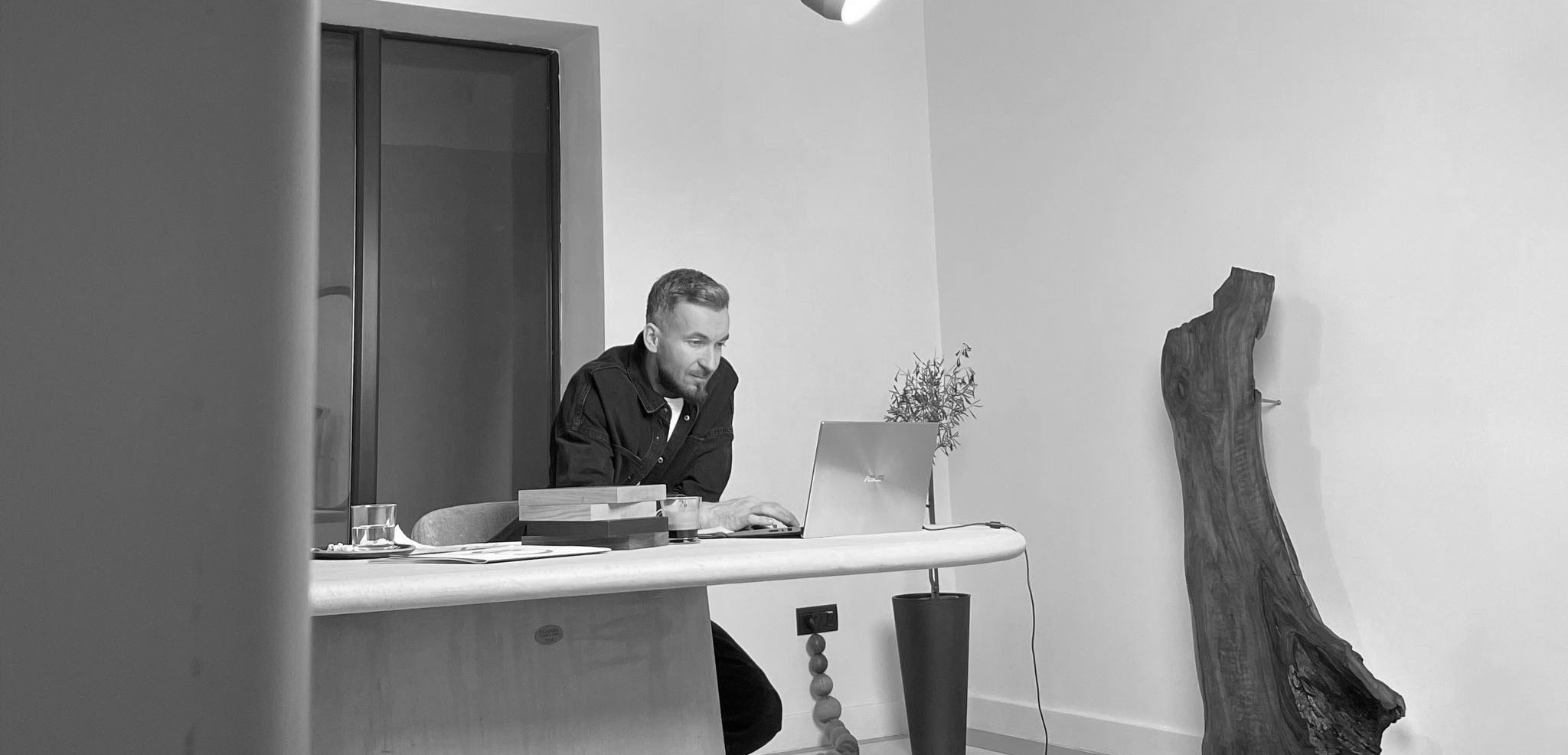 Una alianza creativa y sostenible: Romanian Wood & Digital Diggers.